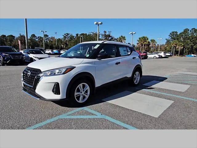 2025 Nissan Kicks S