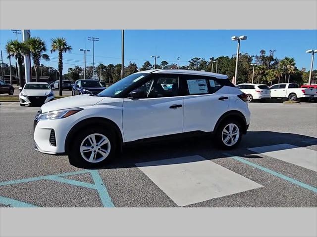 2025 Nissan Kicks S