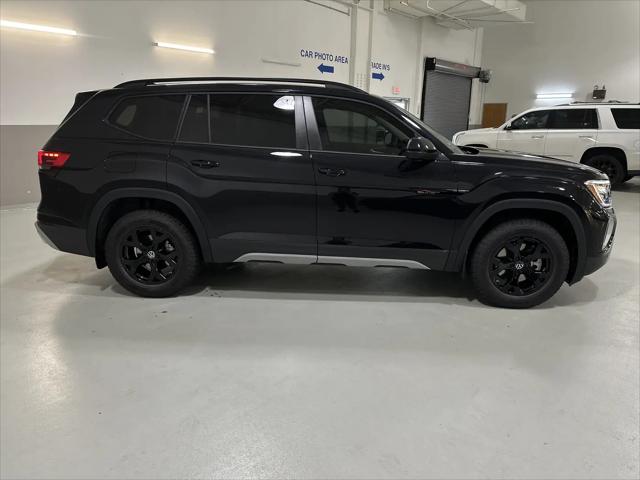 2026 Volkswagen Atlas Peak Edition