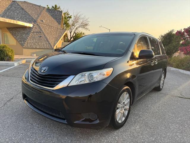 2014 Toyota Sienna LE 7 Passenger