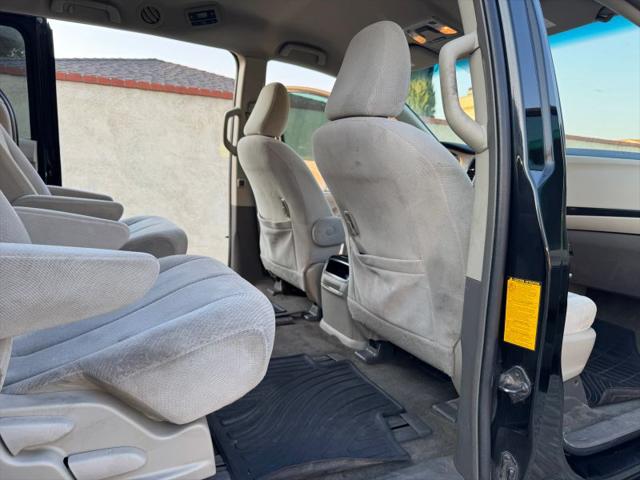 2014 Toyota Sienna LE 7 Passenger