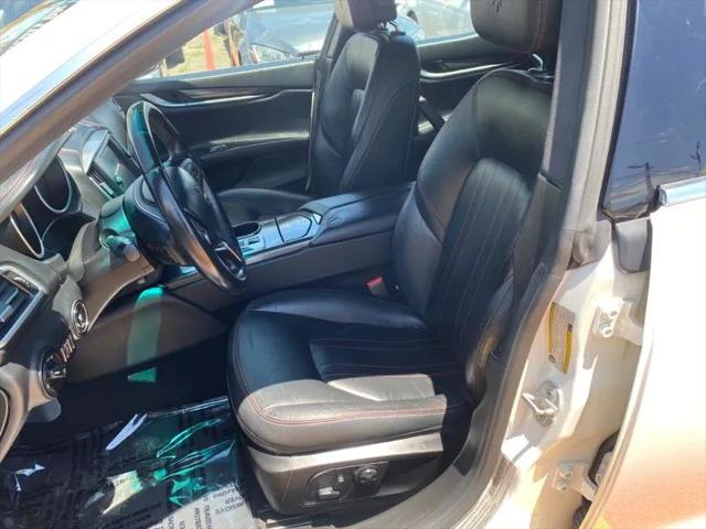 2016 Maserati Ghibli Base