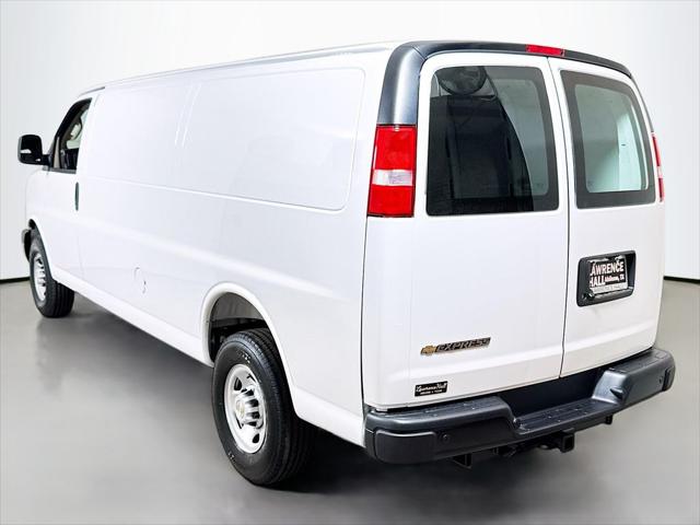 2025 Chevrolet Express Cargo Van RWD 3500 Extended Wheelbase WT