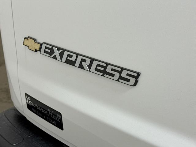 2025 Chevrolet Express Cargo Van RWD 3500 Extended Wheelbase WT
