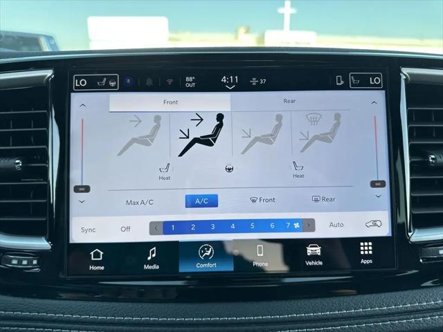 2026 Chrysler Pacifica Select AWD