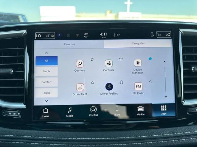 2026 Chrysler Pacifica Select AWD