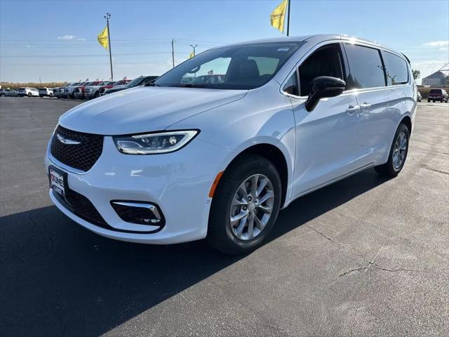 2026 Chrysler Pacifica Select AWD