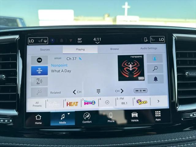 2026 Chrysler Pacifica Select AWD