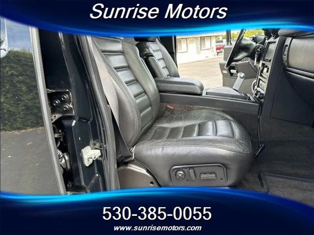 2006 HUMMER H2 Base