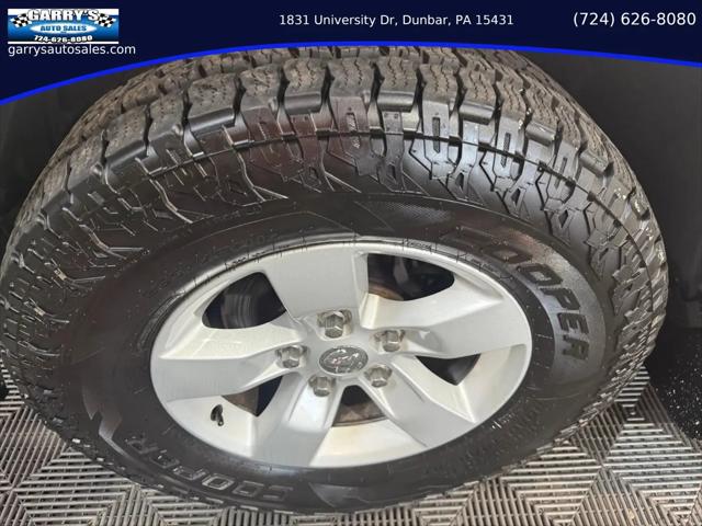 2022 Ram 1500 Classic SLT Crew Cab 4x4 5'7" Box