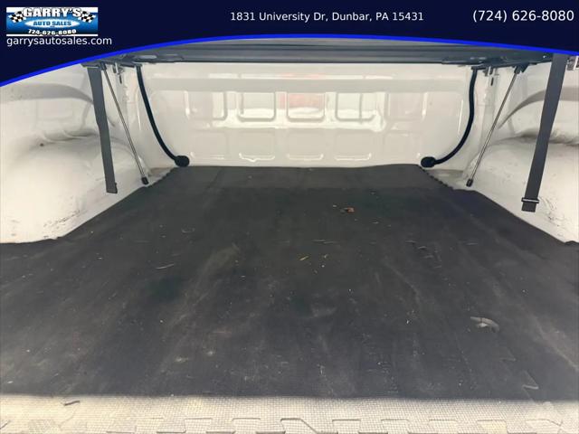 2022 Ram 1500 Classic SLT Crew Cab 4x4 5'7" Box