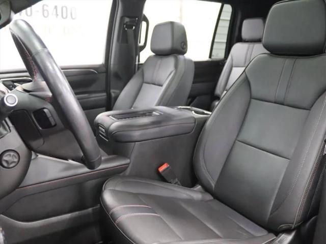 2022 Chevrolet Suburban 4WD RST