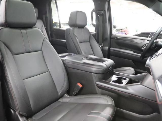 2022 Chevrolet Suburban 4WD RST