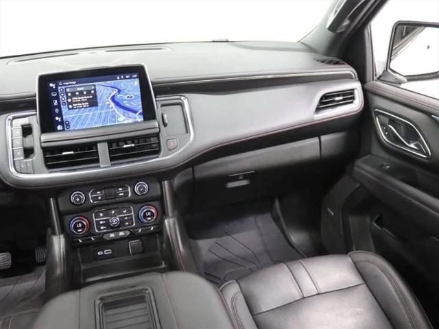2022 Chevrolet Suburban 4WD RST