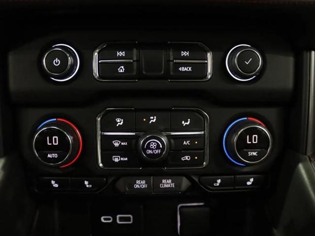 2022 Chevrolet Suburban 4WD RST