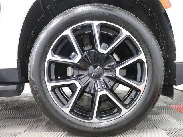 2022 Chevrolet Suburban 4WD RST