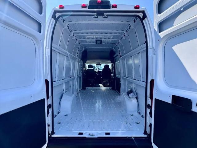 2025 Ram ProMaster Cargo Van Tradesman Super High Roof 159" WB EXT w/Pass Seat