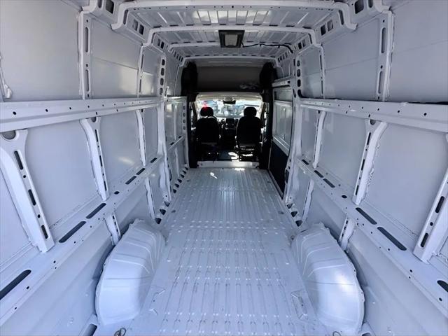 2025 Ram ProMaster Cargo Van Tradesman Super High Roof 159" WB EXT w/Pass Seat