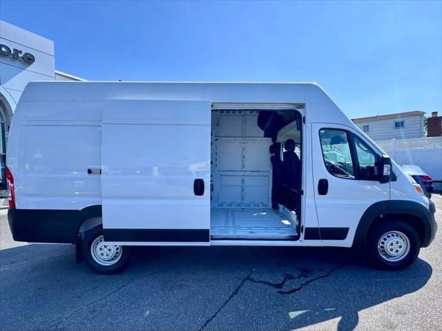 2025 Ram ProMaster Cargo Van Tradesman Super High Roof 159" WB EXT w/Pass Seat