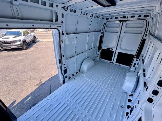 2025 Ram ProMaster Cargo Van Tradesman Super High Roof 159" WB EXT w/Pass Seat