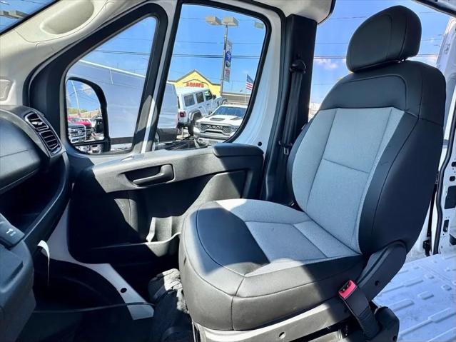 2025 Ram ProMaster Cargo Van Tradesman Super High Roof 159" WB EXT w/Pass Seat