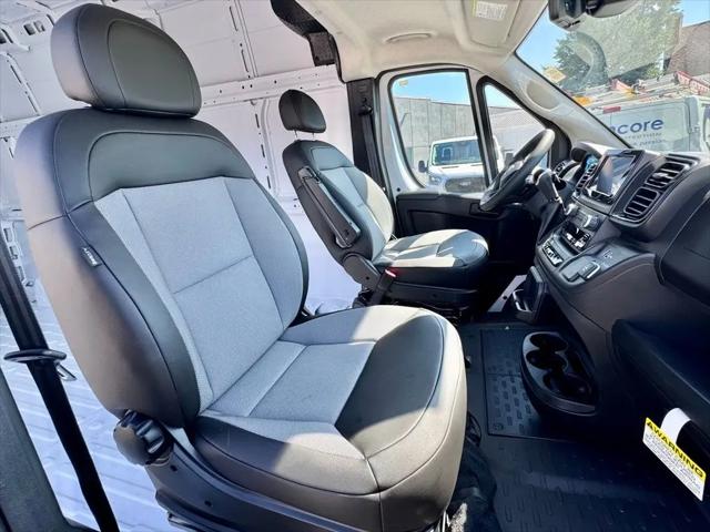 2025 Ram ProMaster Cargo Van Tradesman Super High Roof 159" WB EXT w/Pass Seat