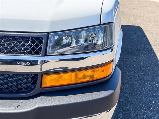 2025 Chevrolet Express Cargo Van RWD 2500 Extended Wheelbase WT