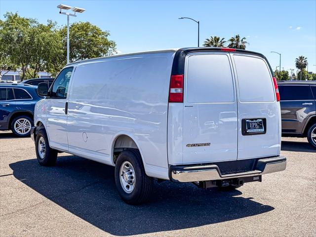 2025 Chevrolet Express Cargo Van RWD 3500 Regular Wheelbase WT