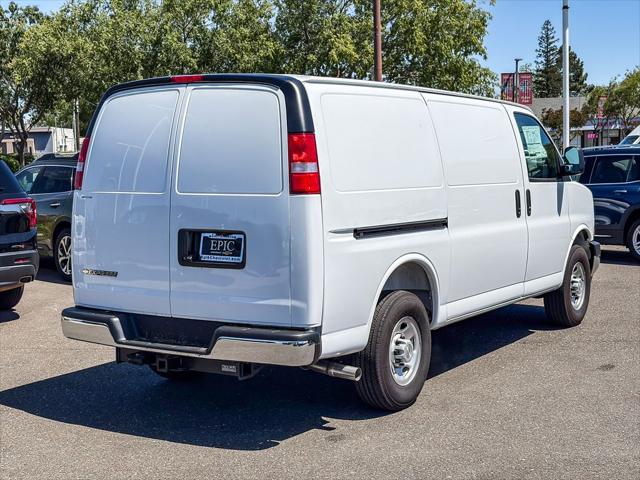 2025 Chevrolet Express Cargo Van RWD 3500 Regular Wheelbase WT