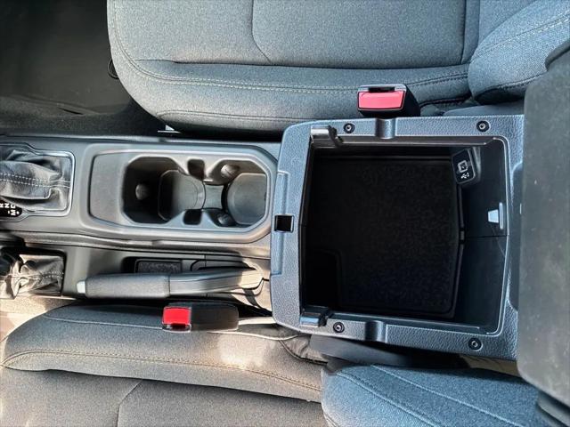 2025 Jeep Wrangler 4-Door Summit 4x4
