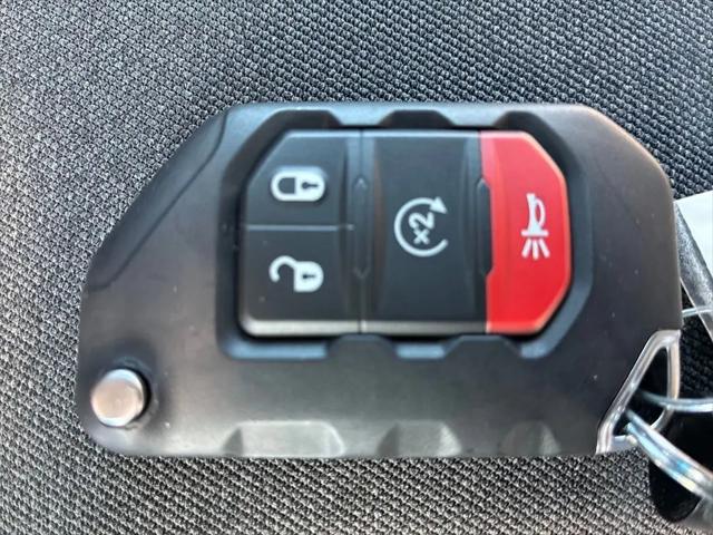 2025 Jeep Wrangler 4-Door Summit 4x4