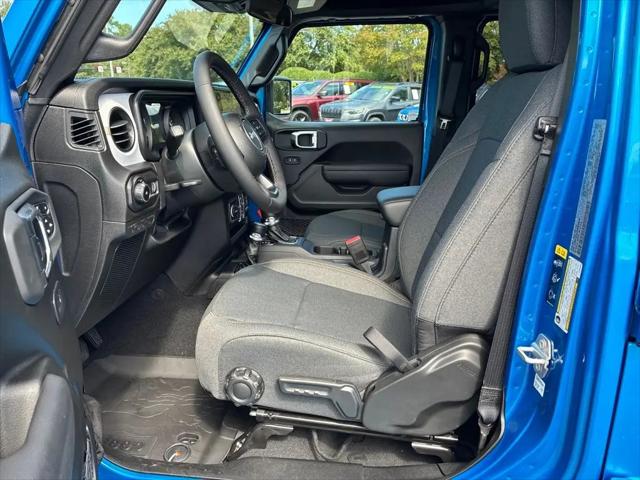 2025 Jeep Wrangler 4-Door Summit 4x4