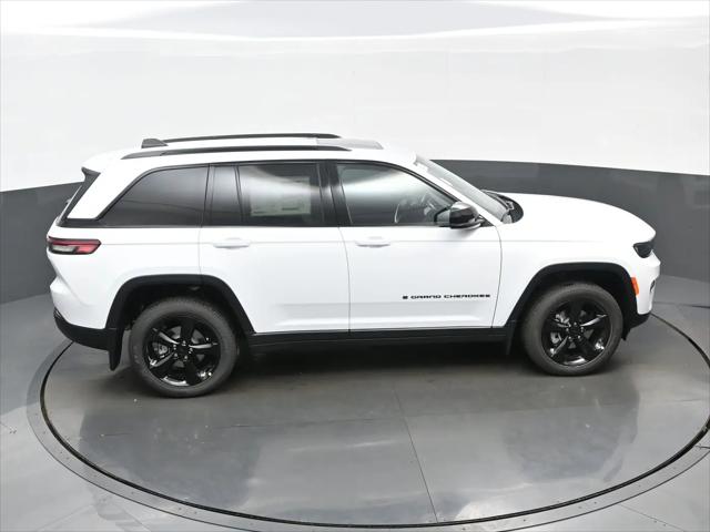 2025 Jeep Grand Cherokee Altitude X 4x4