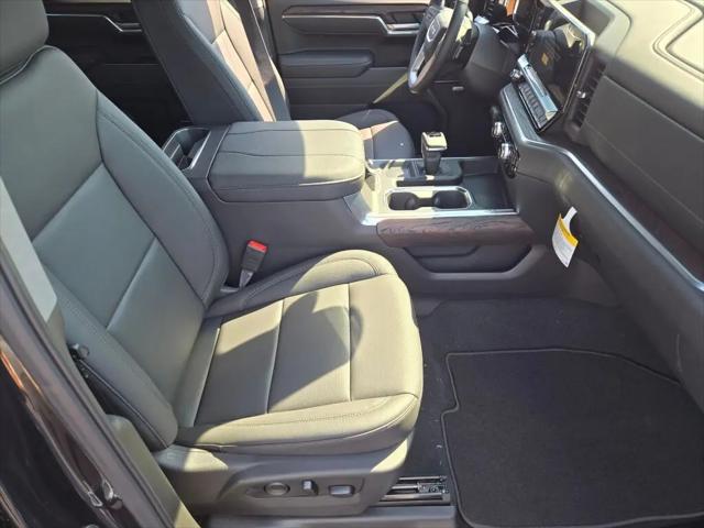 2026 GMC Sierra 1500 Crew Cab, Short Bed, SLT, 4WD