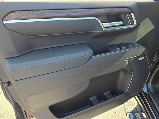 2026 GMC Sierra 1500 Crew Cab, Short Bed, SLT, 4WD