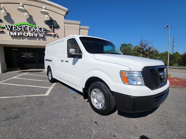 2015 Nissan 2500 SV V6