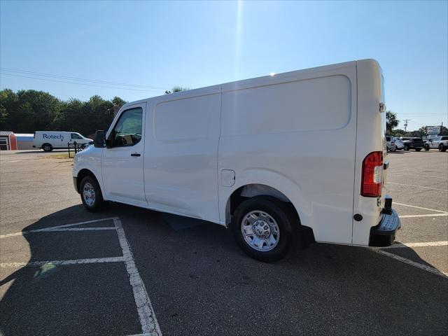 2015 Nissan 2500 SV V6