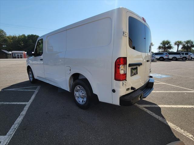 2015 Nissan 2500 SV V6