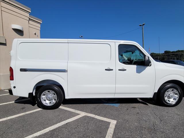 2015 Nissan 2500 SV V6