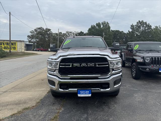2024 RAM 3500 Tradesman Crew Cab 4x4 8 Box 2024 RAM 3500 Tradesman Crew Cab 4x4 8 Box