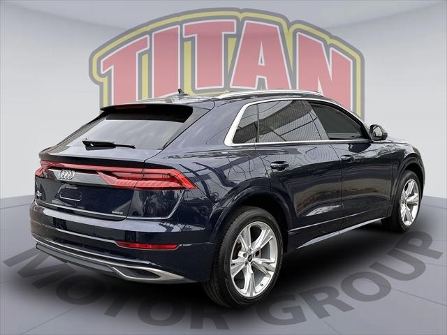 2023 Audi Q8 Premium 55 TFSI quattro Tiptronic [1]