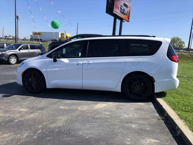 2024 Chrysler Pacifica Touring L 2024 Chrysler Pacifica Touring L