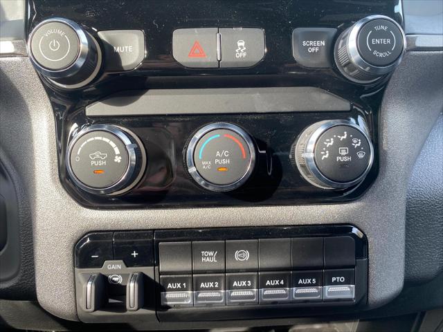 2025 Ram 3500 Tradesman/Big Horn