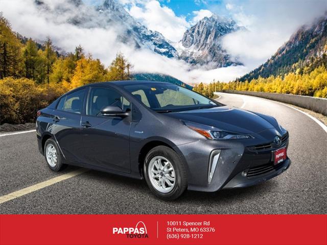 2022 Toyota Prius LE's photo