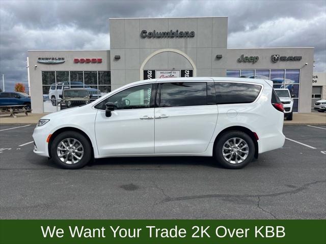 2026 Chrysler Pacifica Select AWD for sale in Columbiana, OH
