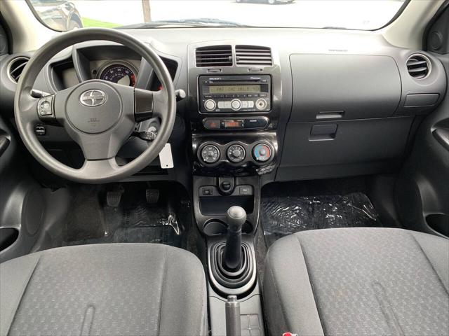 2008 Scion xD Base 4dr Hatchback 5M