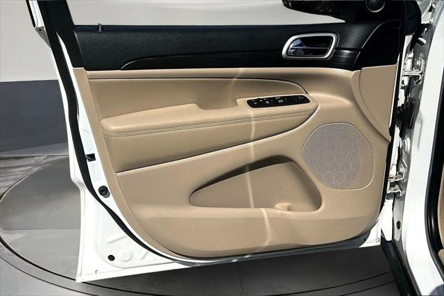 2022 Jeep Grand Cherokee Laredo E 4x4