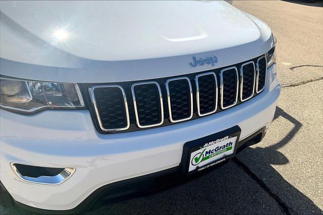 2022 Jeep Grand Cherokee Laredo E 4x4