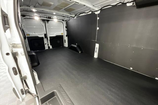 2025 Ford Transit Cargo Van Base