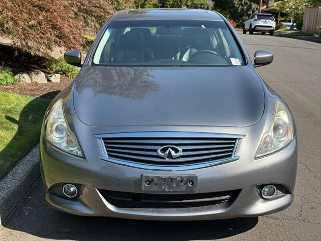 2013 INFINITI G37 x